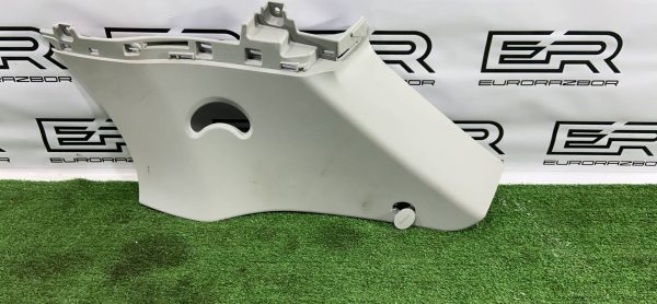 Обшивка стойки задней правая Kia Sorento