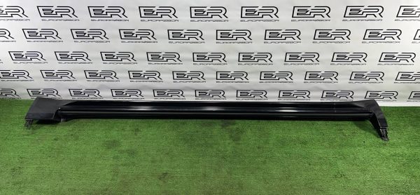 Накладка на порог наружная правая Volvo Xc90