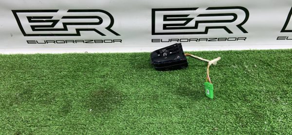 Кнопки управления на руле Volvo XC90