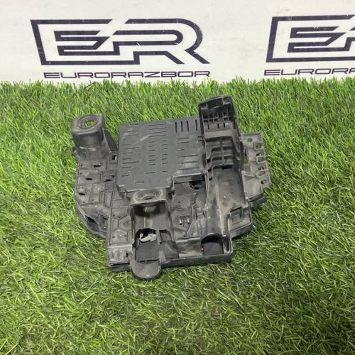 Блок предохранителей Mercedes V167 C167 X167