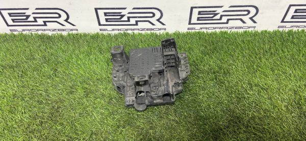 Блок предохранителей Mercedes V167 C167 X167