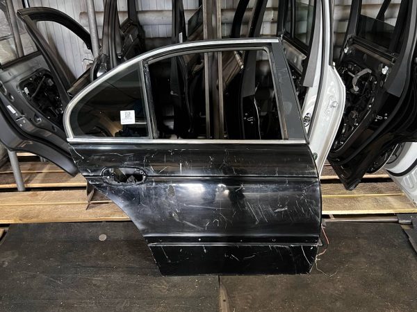 Дверь задняя правая BMW E39