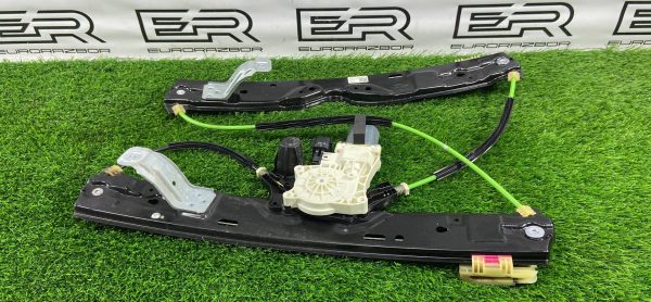 Стеклоподъёмник задний Jaguar F Pace X761 2.0D