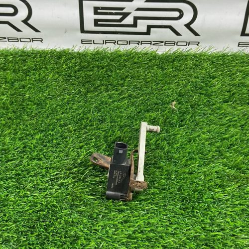 Датчик дорожного просвета Jaguar F-Pace X761 2.0D Датчик дорожного просвета Jaguar F Pace X761 2.0D