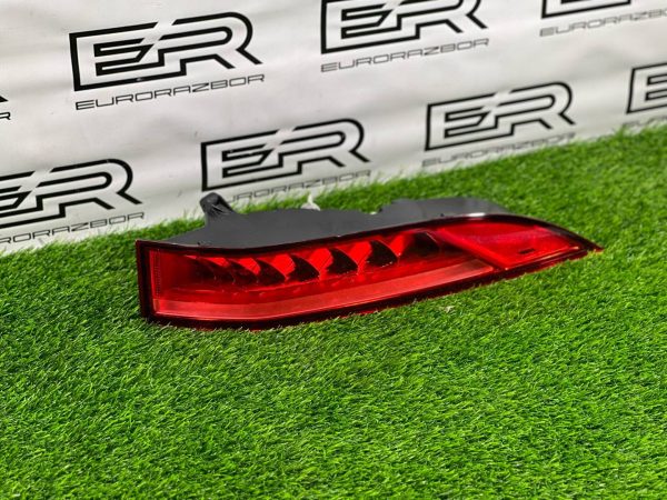 Фонарь правый Jaguar F Pace X761