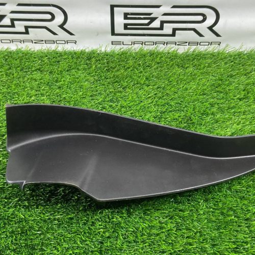 Накладка на торпедо правая Jaguar F-Pace Velar Накладка на торпедо правая Jaguar F Pace Velar