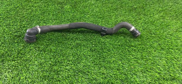 Патрубок охлаждения двигателя Jaguar F Pace x761 V