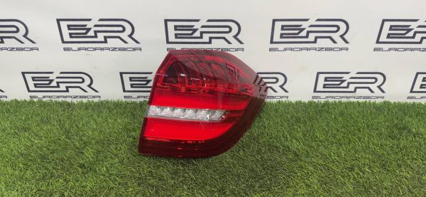 Фонарь задний внутренний правый Mercedes GLS X166