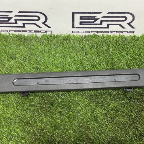 Знак аварийной остановки Mercedes А0008900597