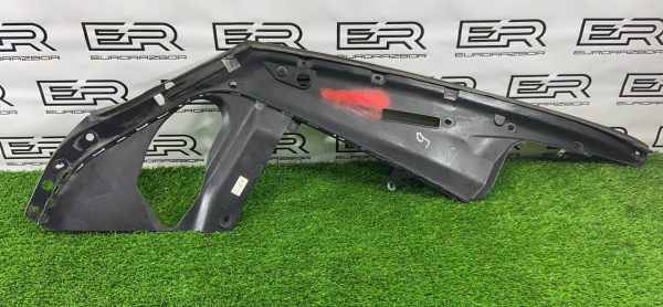 Накладка крыла правая BMW F06/F13