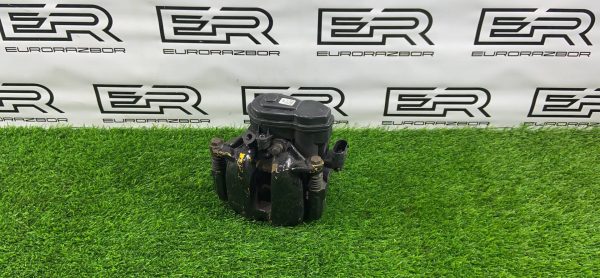 Задний правый суппорт BMW 640D 650D