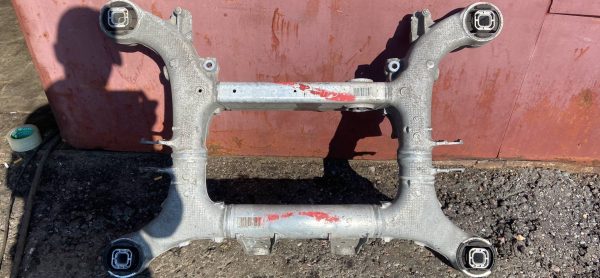 Задняя балка BMW F06 F12 F13 F10 F01