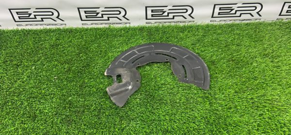 Передний правый тормозной щиток Hyundai Santa Fe T