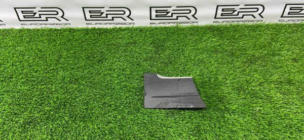 Молдинг крыла переднего левого VW Touareg