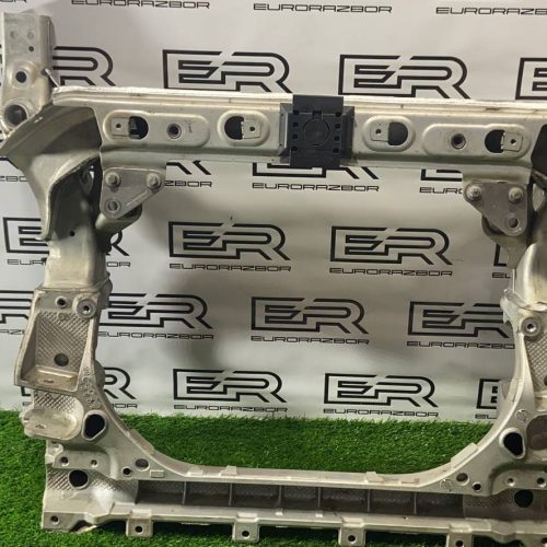 Передний подрамник для Mercedes GLC X253 Передний подрамник для Mercedes GLC X253