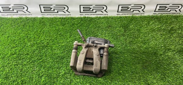 Суппорт задний правый Hyundai Santa Fe TM