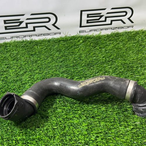 Патрубок охлаждения Mercedes GLC X253