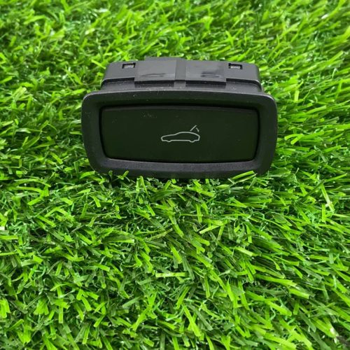 Кнопка открывания багажника Porsche Macan GTS 95B