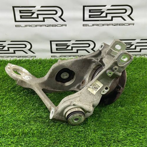 Кулак задний левый Porsche Macan 95B