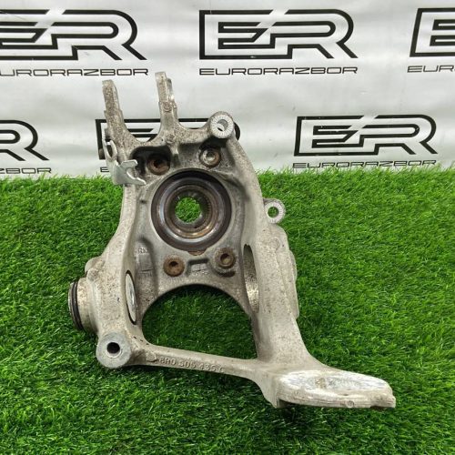 Кулак задний правый Porsche Macan 95B