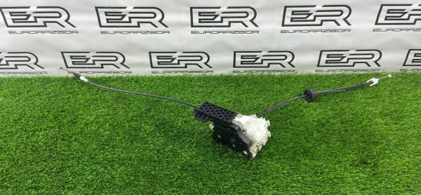 Замок передний левый Porsche Macan 95B