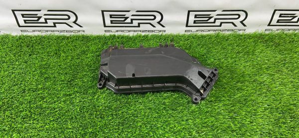 Корпус воздушного фильтра Porsche Macan 95B