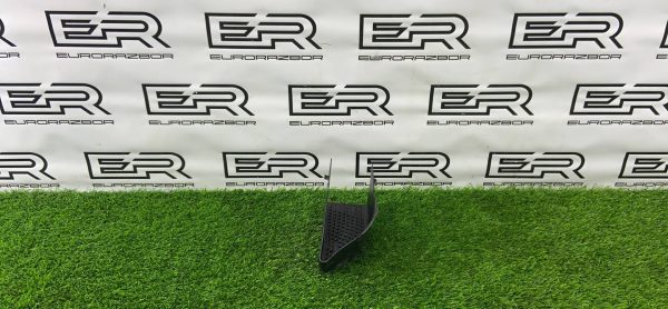 Воздуховод радиатора Porsche Macan 95B