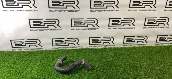 Патрубок охлаждения правый Kia Stinger