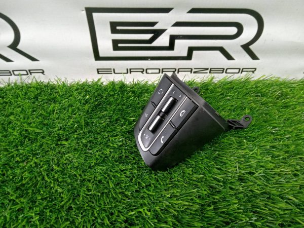 Кнопки руля Kia Stinger GT