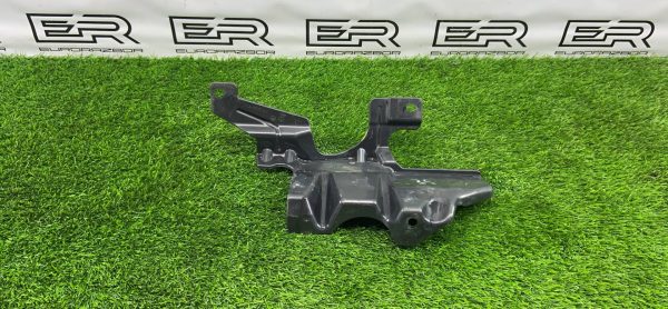 Пыльник двигателя Range Rover Sport L494