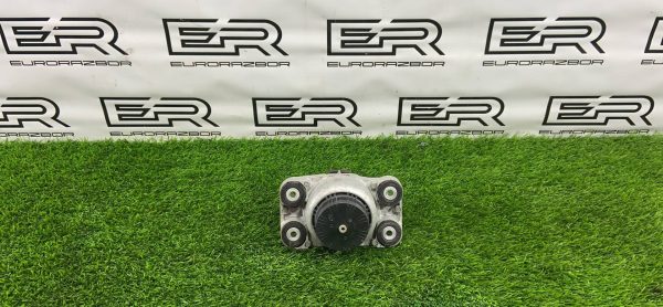 Подушка двигателя Range Rover