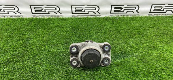 Подушка двигателя Range Rover