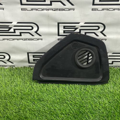 Накладка на торпедо правая Porsche Cayenne