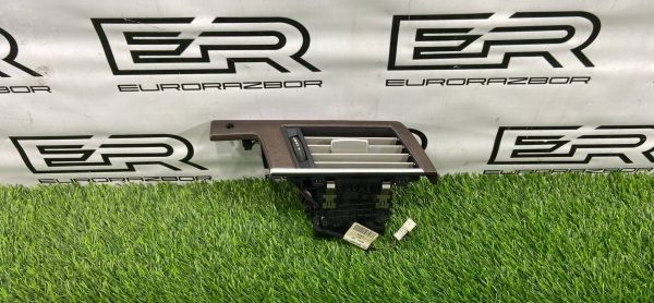 Дефлектор торпеды Mercedes E W212