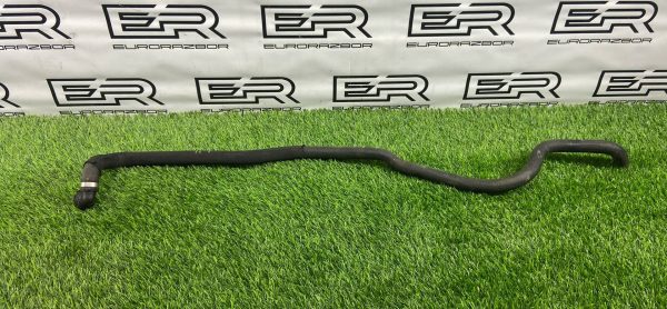 Патрубок охлаждения BMW 5 G30 /G31