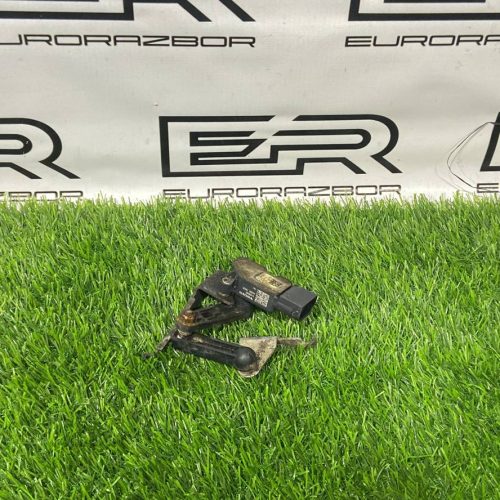 Пыльник тормозного диска задн Volvo XC60 Пыльник тормозного диска задн Volvo XC60