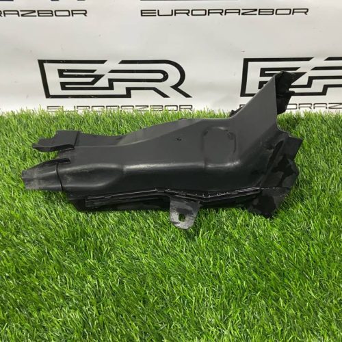 Воздуховод правый охлаждения тормозо BMW 5 G30 G31 Воздуховод правый охлаждения тормозо BMW 5 G30 G31