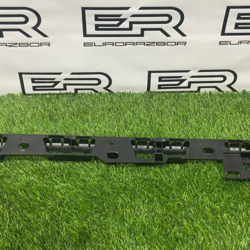 Кронштейн порога левый Porsche Macan 95B