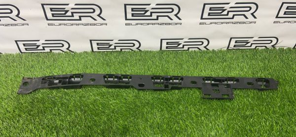 Кронштейн порога левый Porsche Macan 95B