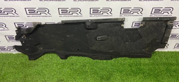 Защита днища правая Audi Q7