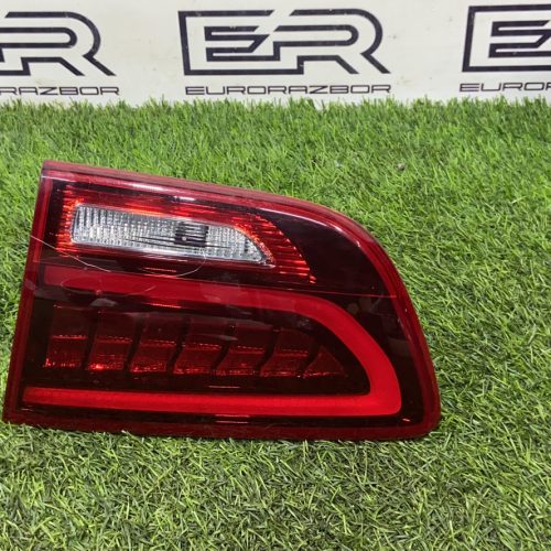 Задний правый фонарь в крышку багажника Kia Sorento prime 3 Gt Line Рестайлинг.