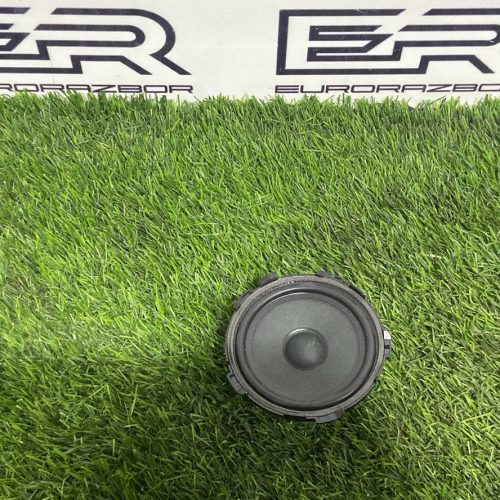 Динамик Mercedes W205