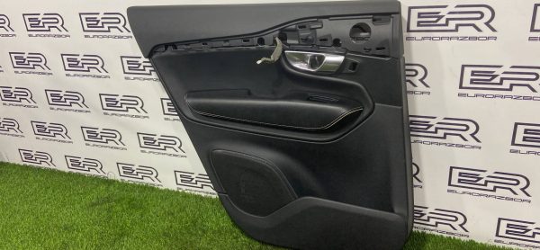 Обшивка двери задняя левая Volvo XC90