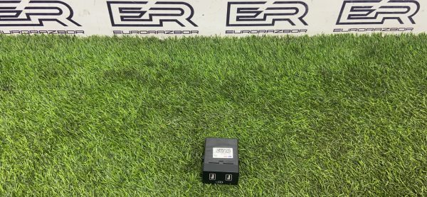 Блок USB для Hyundai Tucson 4 (NX4)