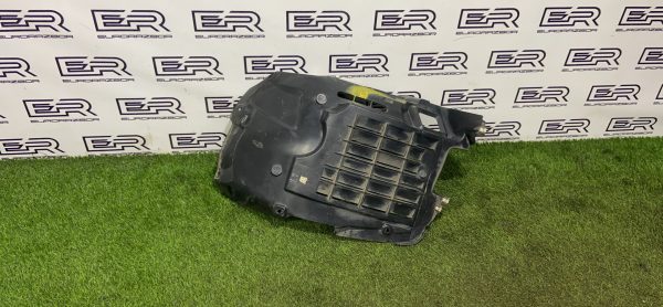 Подкрылок передний правый Range Rover Sport