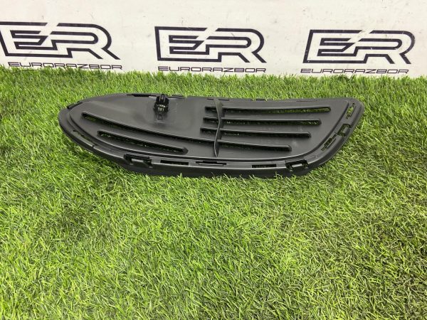 Решётка переднего бампера нижняя левая Mercedes С Class W205