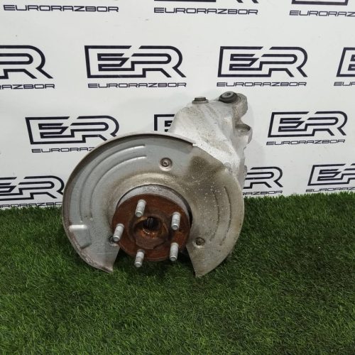 Кулак задний правый Jaguar F Pace Velar