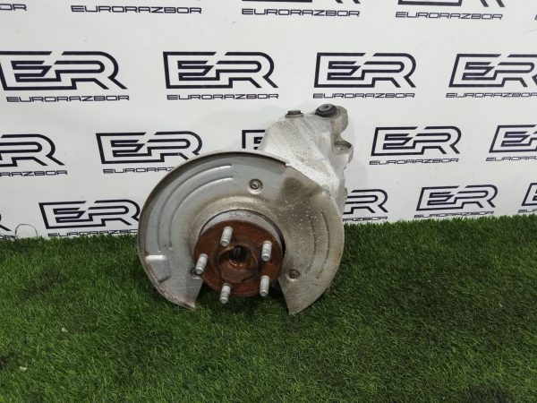 Кулак задний правый Jaguar F Pace Velar