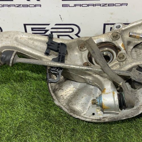 Кулак передний левый Mercedes W166 X166