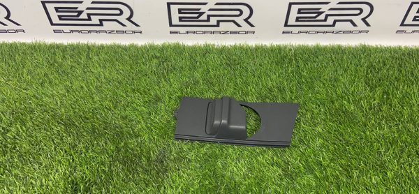 Обшивка центральной стойки левая Mercedes CLS C257